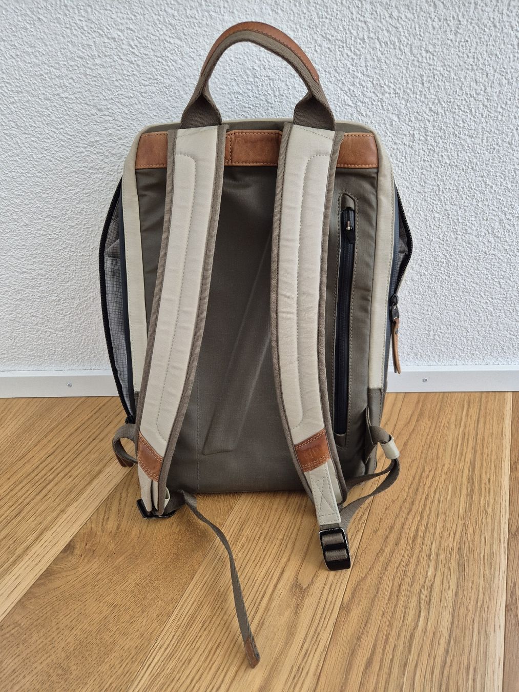 Rucksäcke: Aunt's und Uncle Rucksack - Hamamatsu Dust – Defekt aus Ebikon von snowyx 4