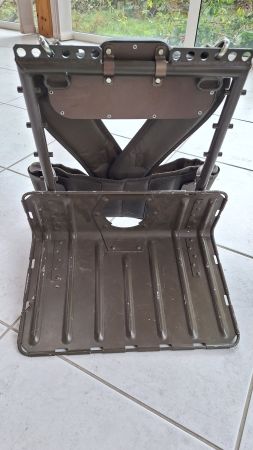 Rucksacktragegestell CH-Armee Militär oliv Zustand neu