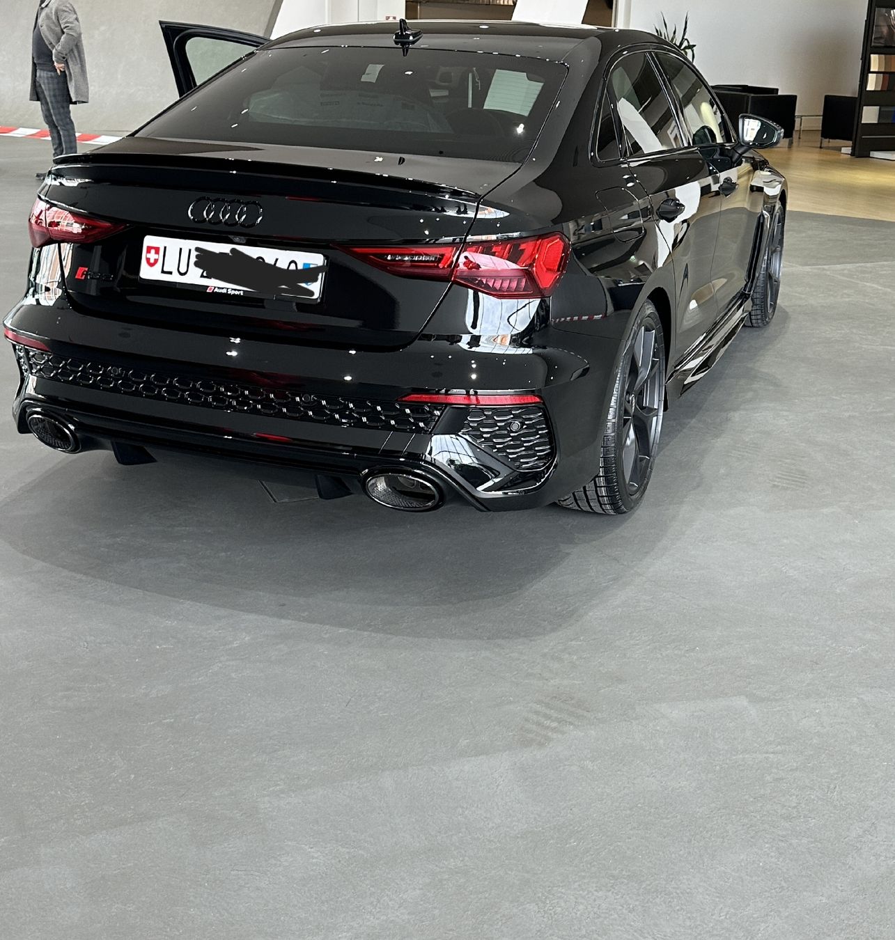Audi Automobili: Audi RS3 8Y – Usato da Root venduto da Audi_21 6