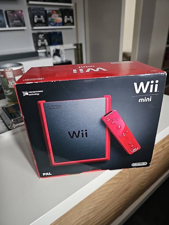 Nintendo Console: Nintendo Wii Mini, komplett, rote Edition! – Nuovo e nell'imballaggio originale da schaan venduto da Used_Good 2