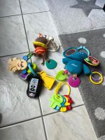 Diverses Babyspielzeug - Autoschlüsseln mit Musik etc.
