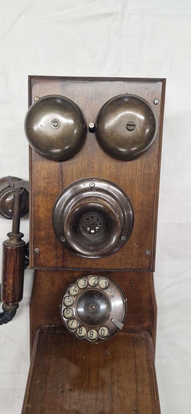 Téléphones: ANTIKES WAND TELEFON – D'occasion à Bilten par Mic2022 2