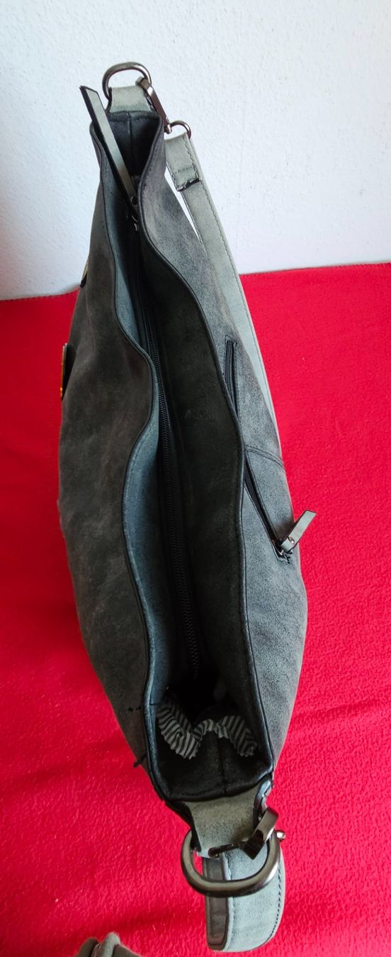Borse da donna: *Kate Gray* Damen Umhängetasche – Usato da Bronschhofen venduto da David80 9