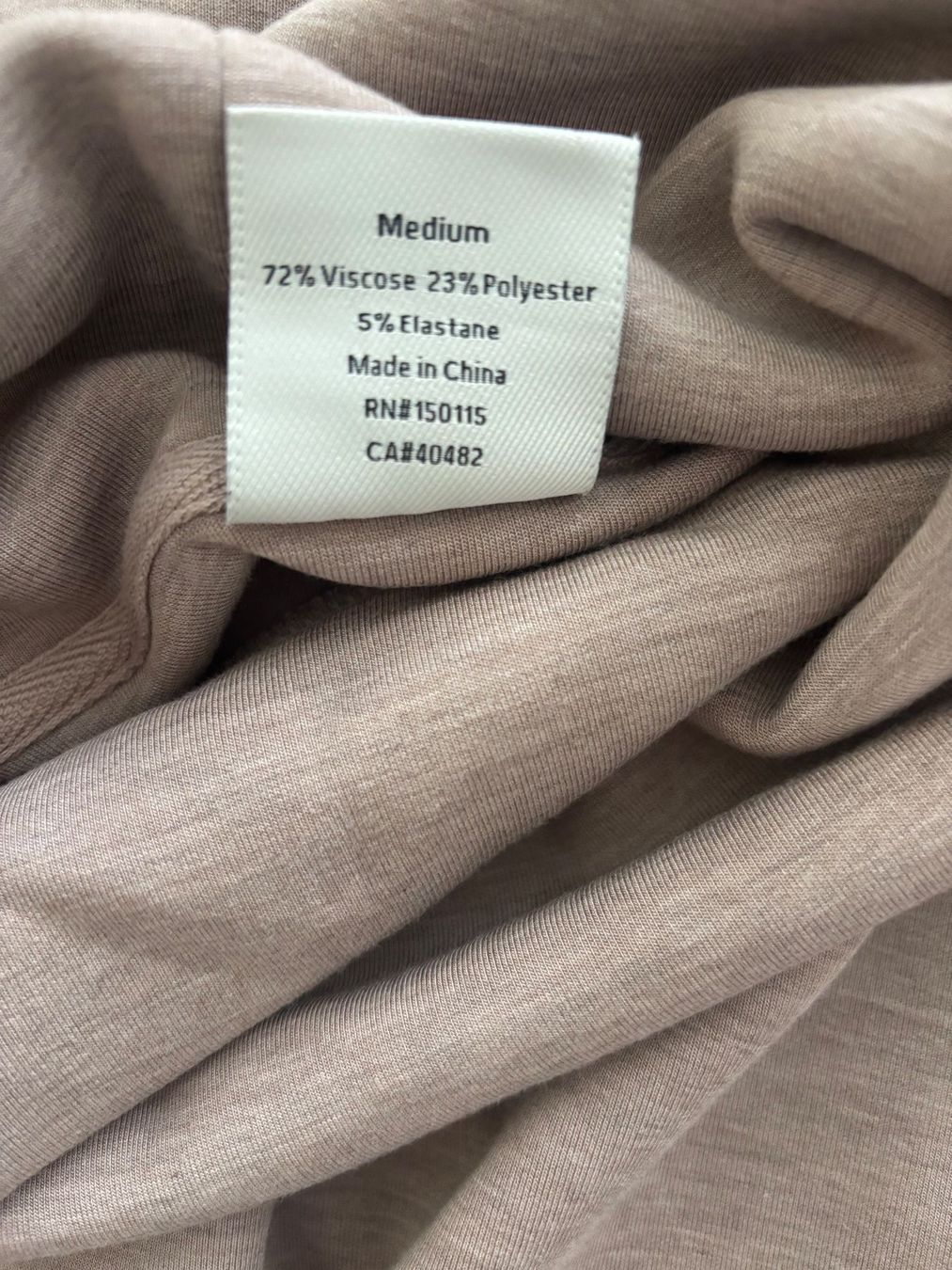 Maglioni & Felpe: Varley Athleisure Pullover – Nuovo e nell'imballaggio originale da Luzern venduto da Chiara.9 8