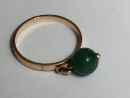 Goldring mit grünem Stein - 585 gestämpelt