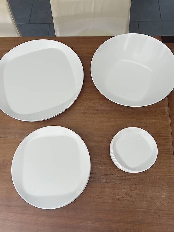 Teller: Dishes melamine  – Gebraucht aus Rüschlikon von CourtneyM