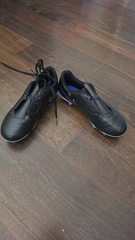Chaussures hommes: NIKE Tempo Legend - Gr. 37.5 / Gratisversand – D'occasion à Zürich par Tornadorey 1