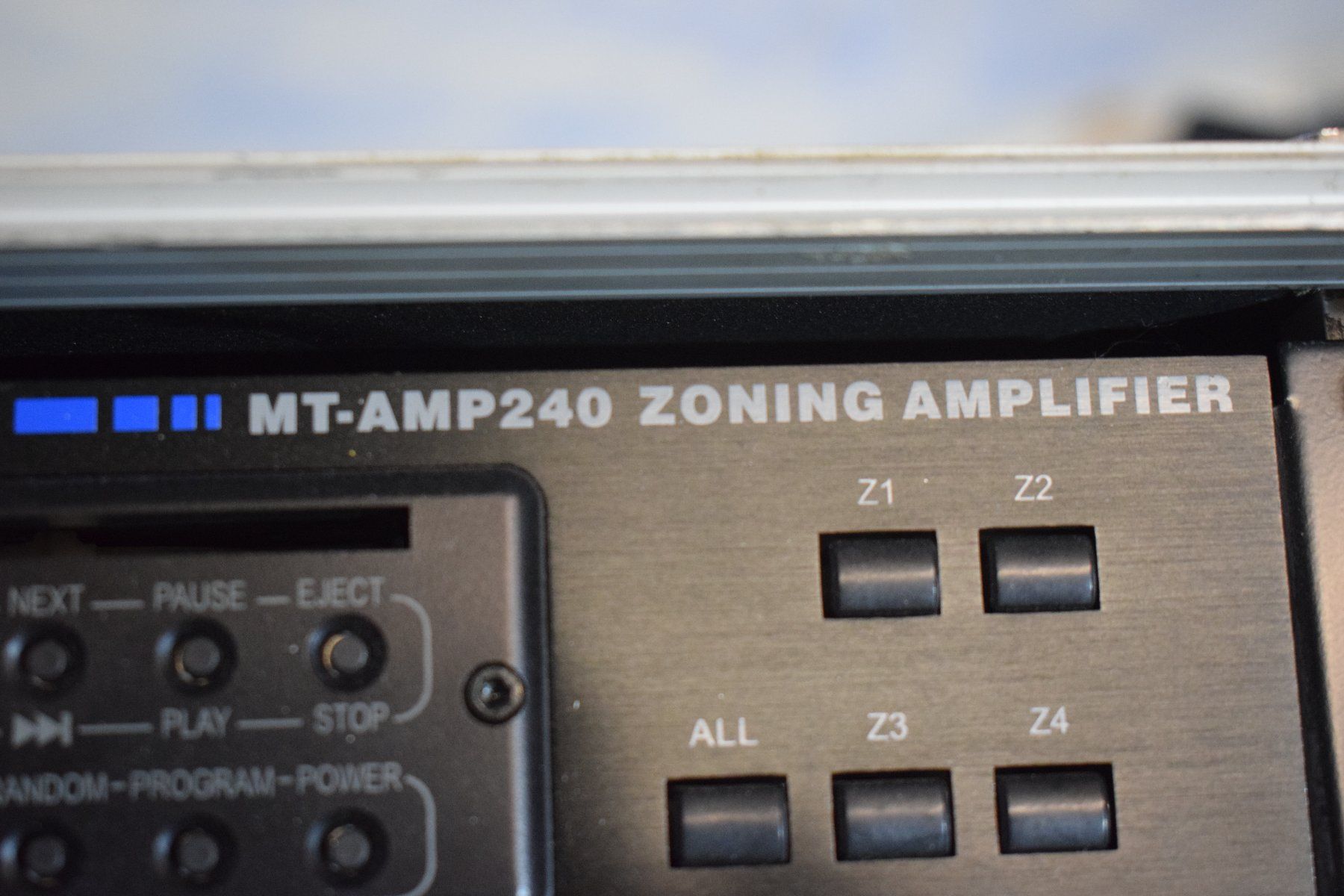 Amplificatori: ic audio MT-AMP240 Amplifer – Usato da Zürich venduto da Brockito 8