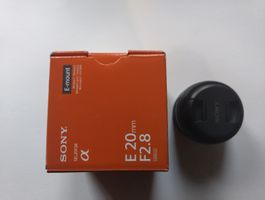 Objektiv Sony E 20mm F2.8 SEL20F28 E-Mount neuwertig