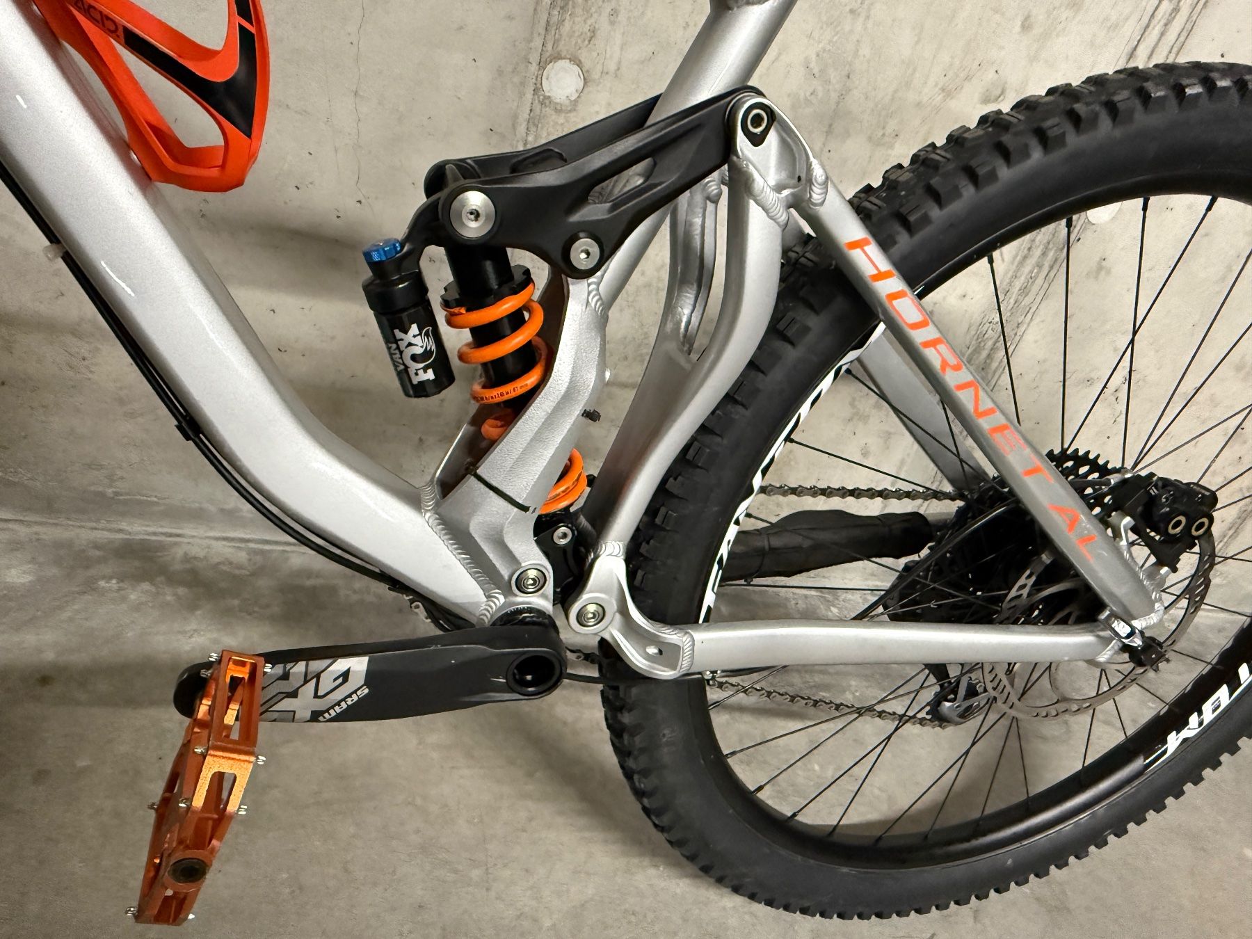 Wheeler Velos: Mountainbike Fully Enduro – Gebraucht aus Wangs von DTA82 6