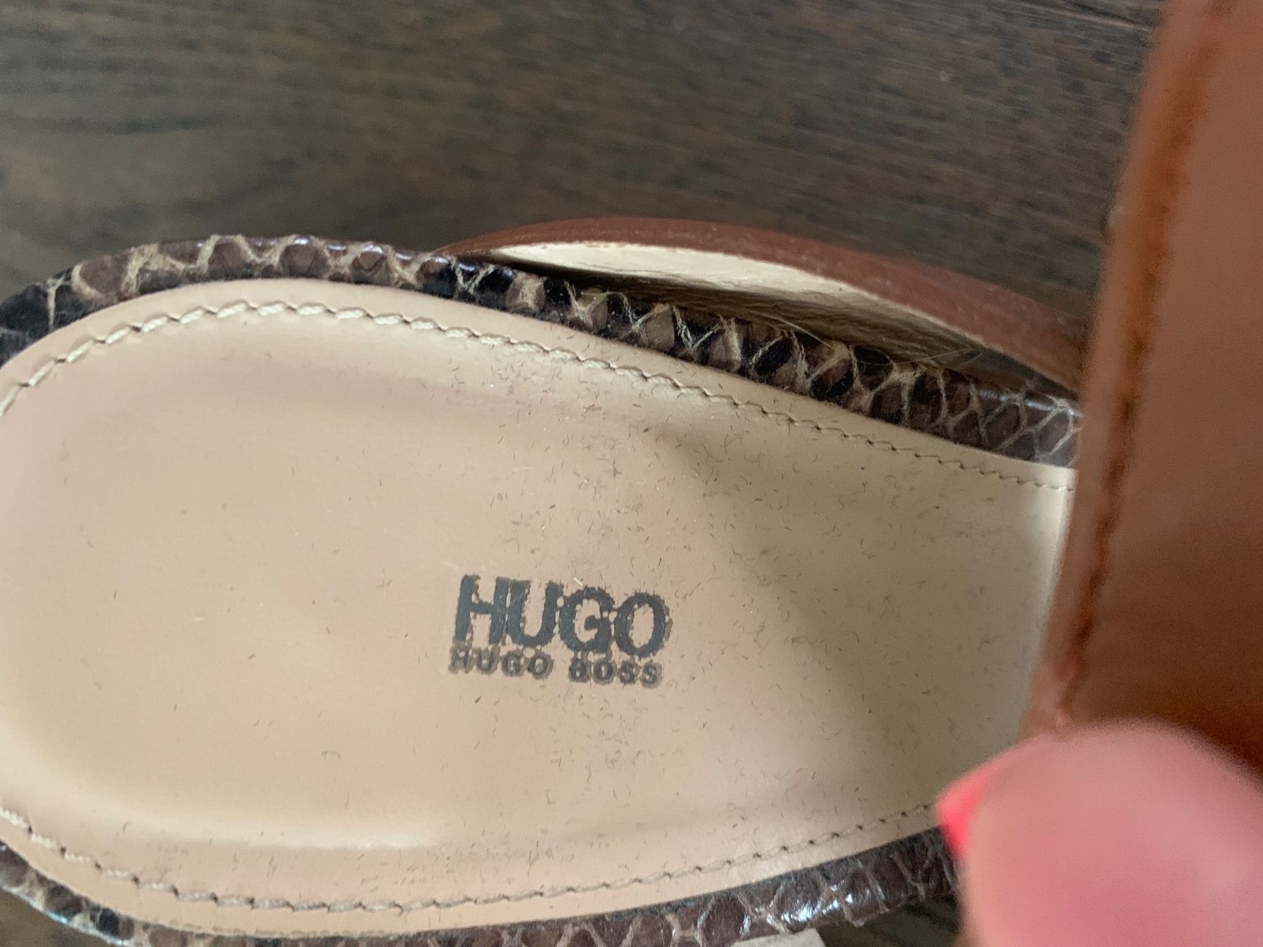 Hugo Boss Scarpe da donna: Brand New Hugo Boss Wedge Sandals – Nuovo (secondo la descrizione) da Uitikon Waldegg venduto da gha_v6gz 4