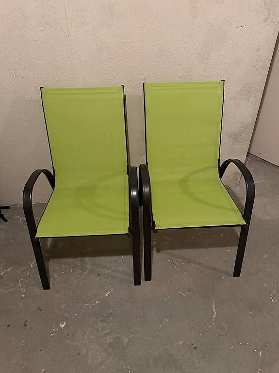 Sedie: 2 chaises de terrasse verte  – Usato da La Corbaz venduto da Fred666