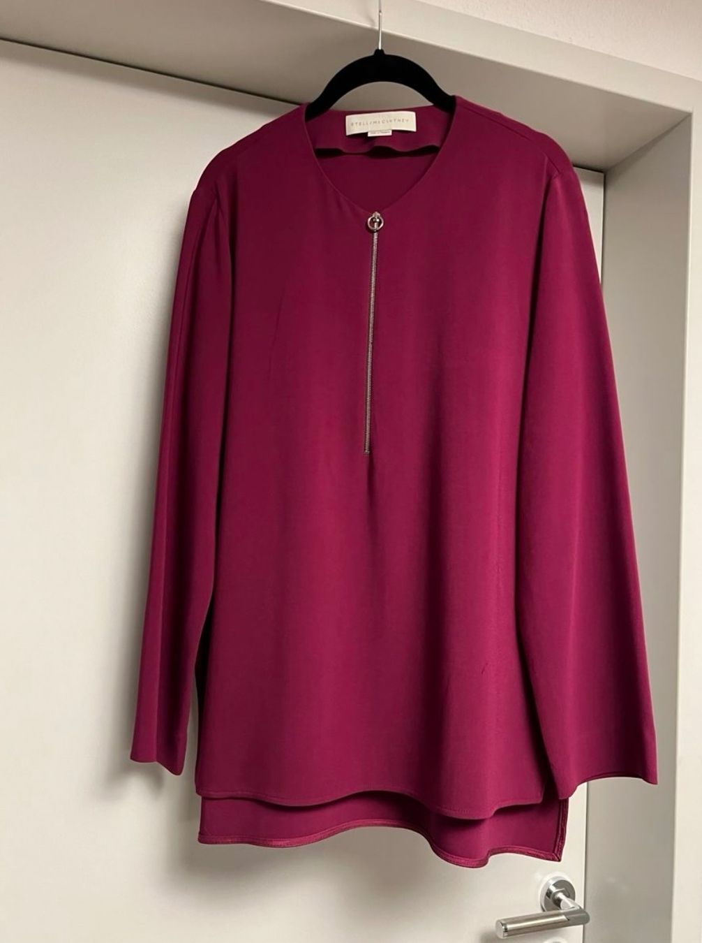 Stella Camicette: Stella McCartney Bluse Gr. 40 Beere - wie NEU! – Nuovo (secondo la descrizione) da Pfäffikon SZ venduto da ansyyy 2