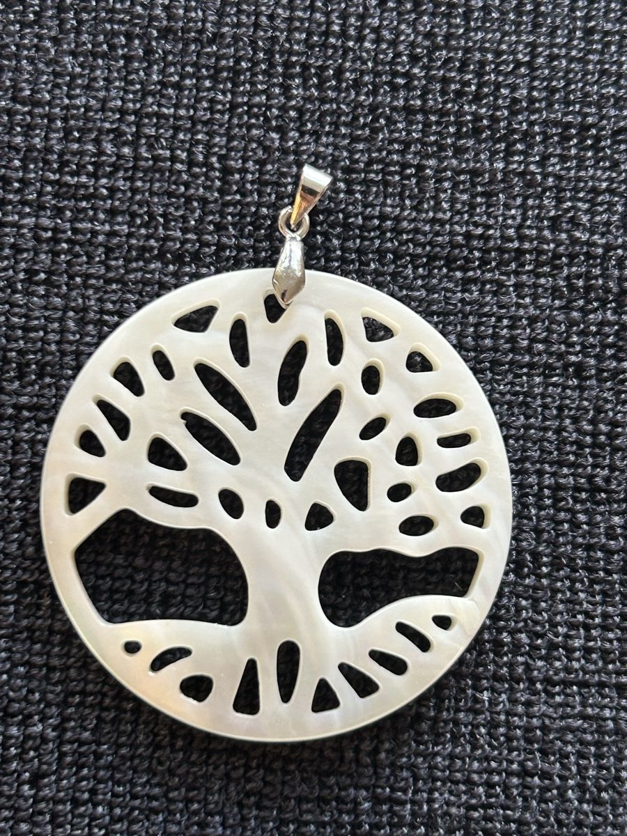 Pendentifs: Anhänger Baum Perlmutter – D'occasion à Reinach BL par meinstil
