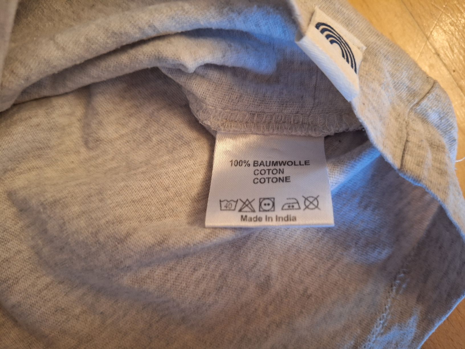 Camicie, T-shirt & Polo: Shirt in Gr. 134/140 – Usato da Oberrieden venduto da man_tky9 2