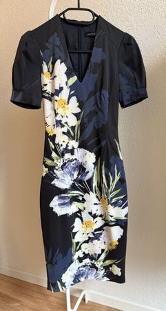Robe bleu marine motif floral Karen Millen, t.34/XS