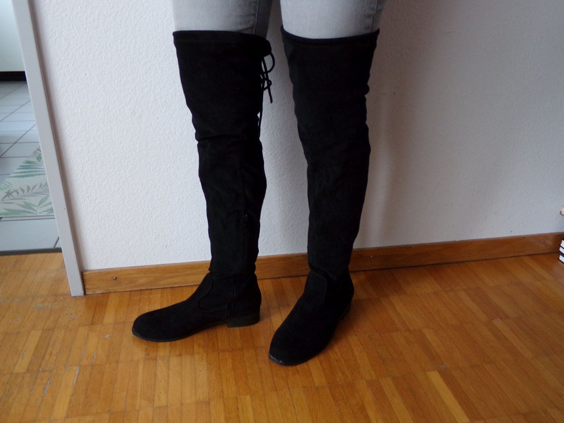 Scarpe da donna: Stiefel schwarz Overknee  Gr. 40 – Usato da Winterthur venduto da Jessi_di 1