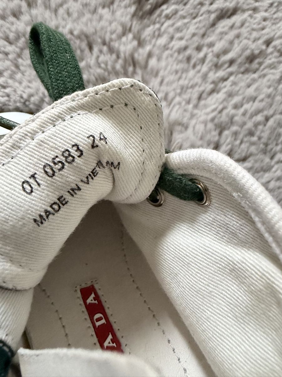 Prada Scarpe per ragazzi: Prada , 24 size – Usato da Schaffhausen venduto da Nadiuna 5