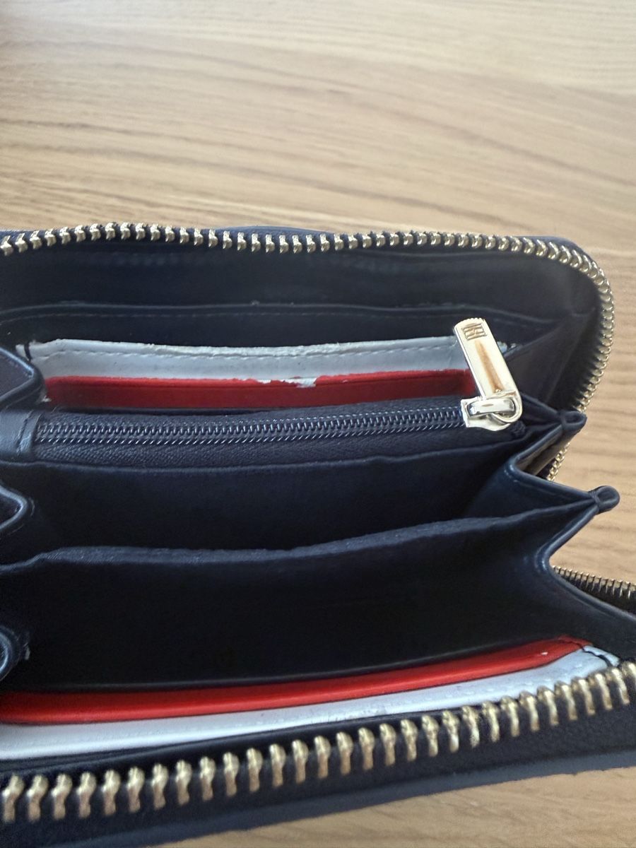 Tommy Hilfiger Portamonete: Porte monnaie tommy hilfiger – Usato da Collombey venduto da carlosgomes85 2