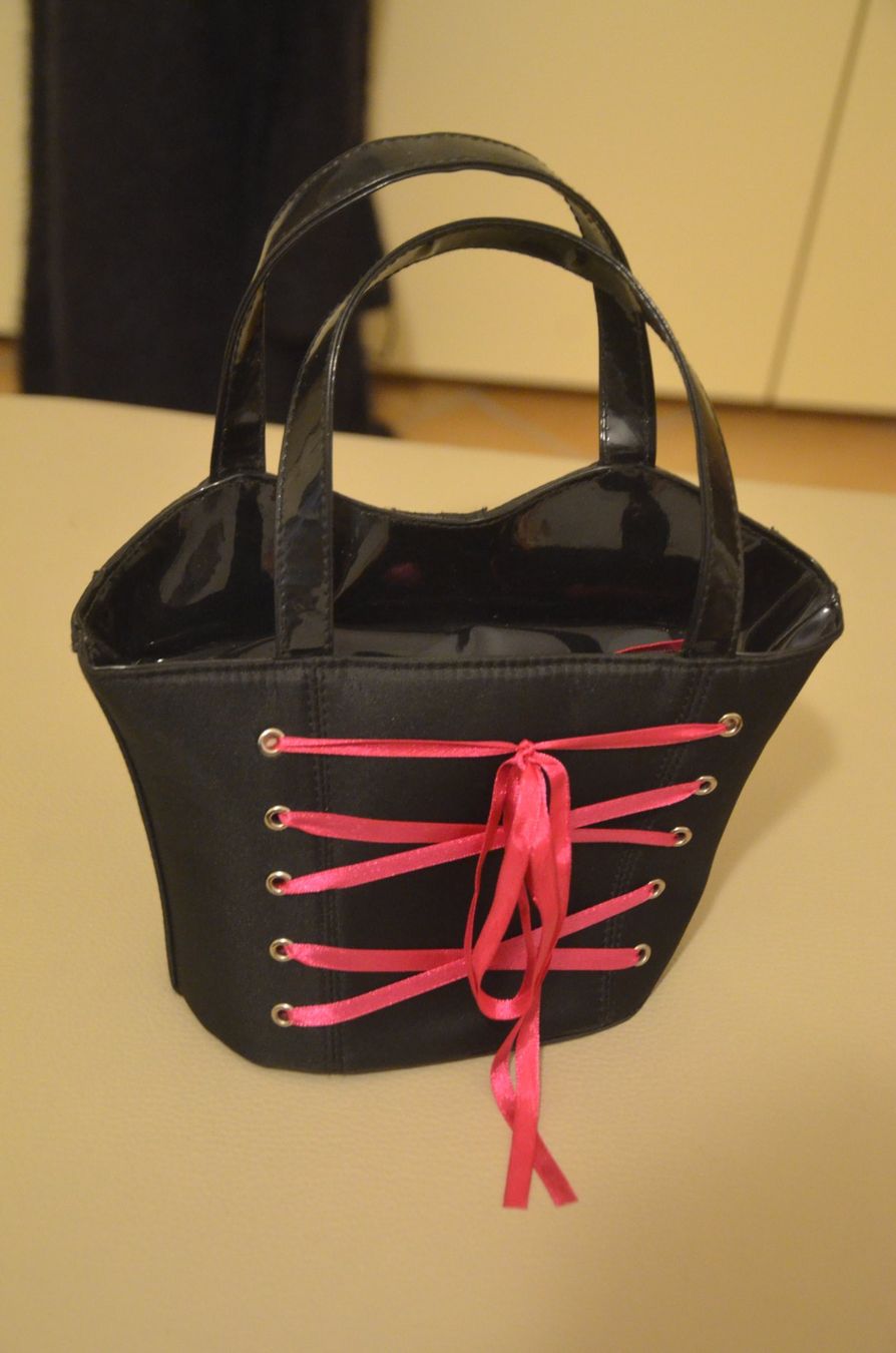 Sacs femmes: TASCHE – Neuf (Voir description) à Chiasso par Dolly015