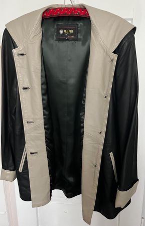 Lederjacke mit Kapuze, schwarz / beige, Grösse 54