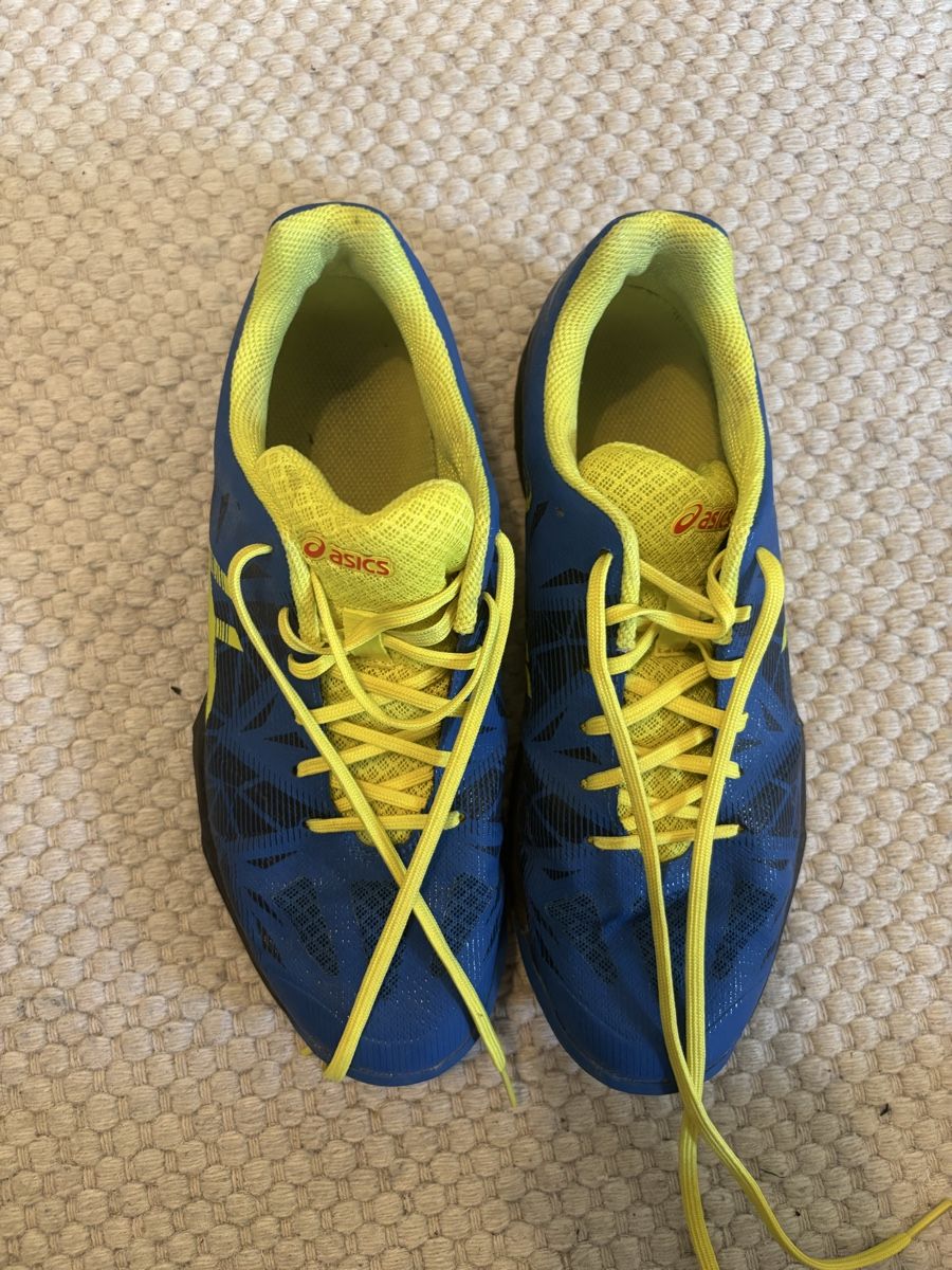 Asics Chaussures hommes: Hallenschuh Asics – D'occasion à Winterthur par nicolaparpan 3