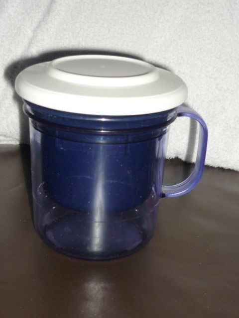 Tupperware Tassen: TUPPERWARE THE TASSE – Gebraucht aus St.Gallen von Anso