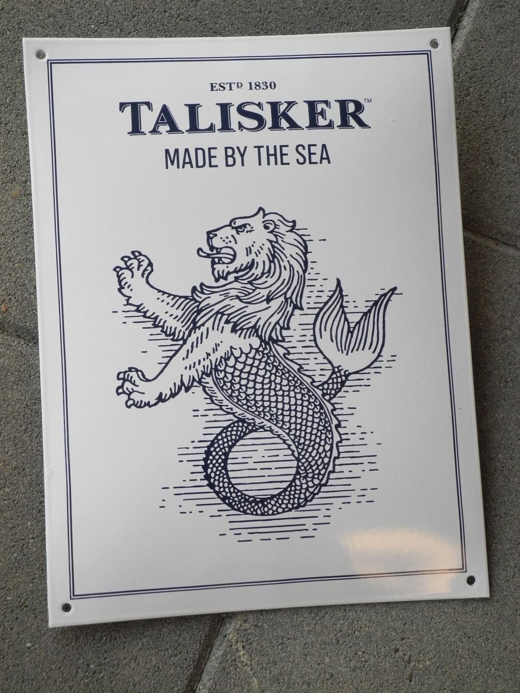 Talisker Bevande alcoliche: TALISKER WHISKY EMAILSCHILD – Nuovo (secondo la descrizione) da Reinach AG venduto da Huckleberrysix