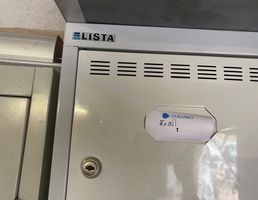 Büro Schliessfachschrank LISTA Schrank Garderobenschrank