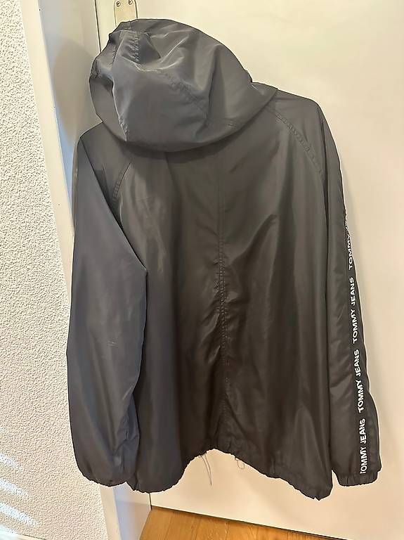 Giacche: Tommy Hilfiger Damenjacke Gr. S – Usato da Herisau venduto da ste_jw5d 1