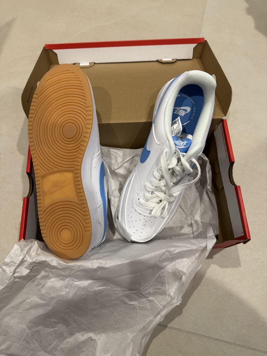 Nike Scarpe da uomo: Nike Sneaker Grösse 42.5 Neu im Karton – Nuovo e nell'imballaggio originale da Lupfig venduto da Pluribus 1