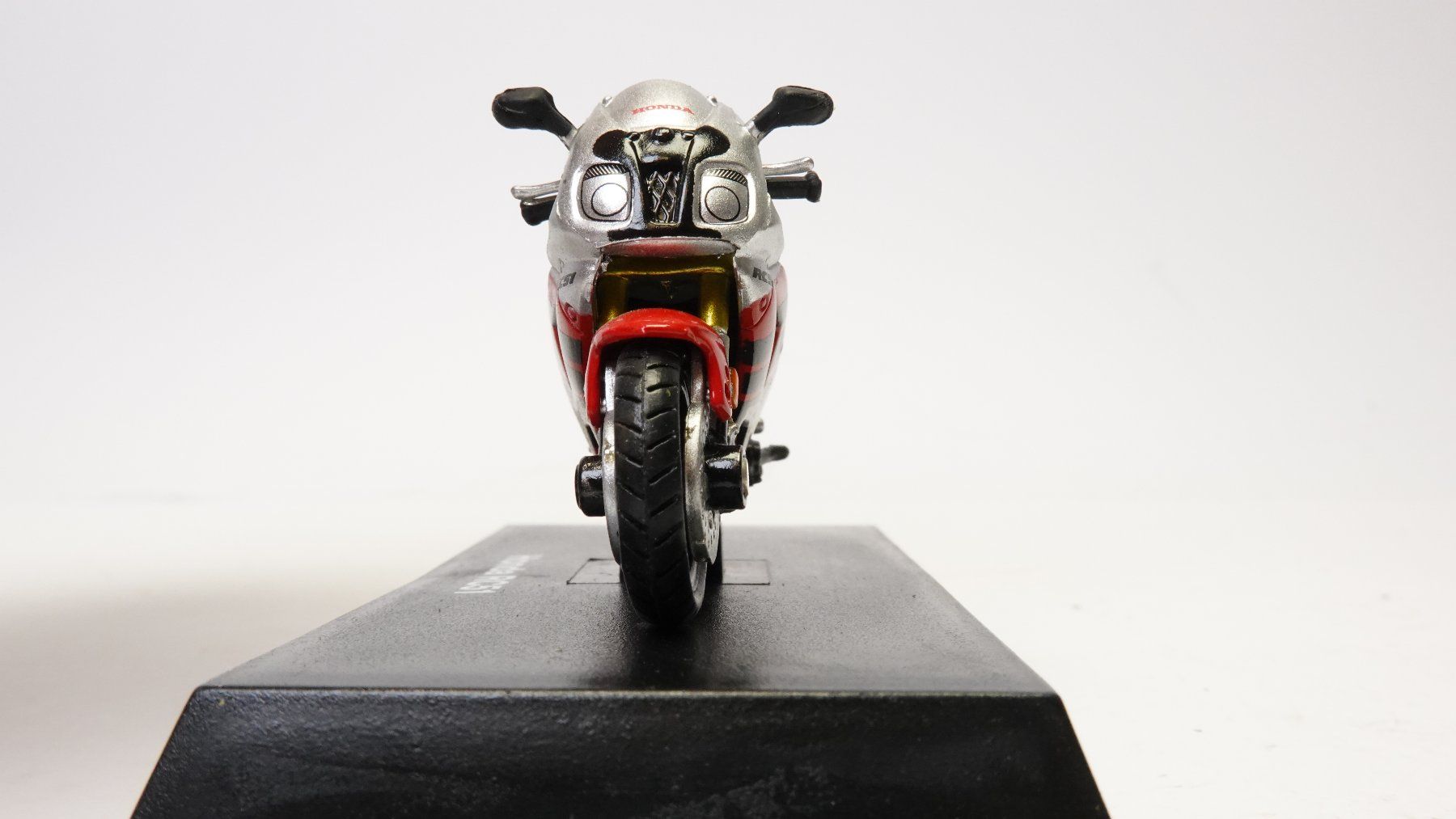 Modellini d'auto: e54 1/ 32 NewRay Honda RC51 – Usato da Thun venduto da evinka_gmbh 4