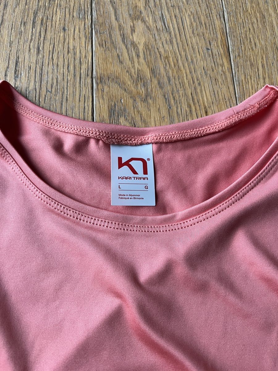 T-shirt: KARI TRAA T- Shirt, Grösse L – Nuovo (secondo la descrizione) da St. Gallen venduto da haus3792 1
