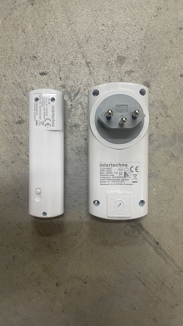 Intertechno Fiches d'alim.: Funkempfänger ITLR 3500T, mit Abschaltautomatik – D'occasion à Basel par Balthazara 1