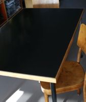 Tisch 60er/70er Jahre, Schwarze Kunstharz Platt