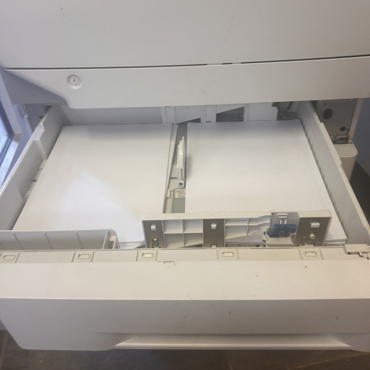 Oki Stampanti: OKI Pro 9431 Drucker defekt – Usato da Laufen venduto da belleskulptur 2