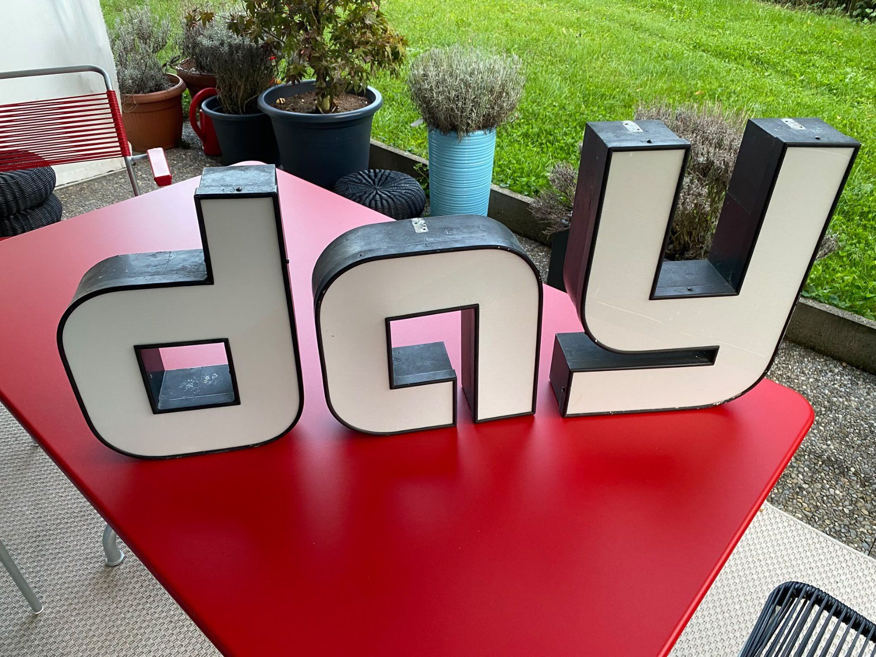 Toutes les décorations: Leuchtbuchstaben "day" 70er – D'occasion à Köniz par Vintagetoys 1