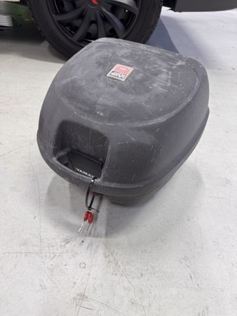 Motorrad Topcase Yamaha Givi schwarz mit zwei Schlusseln