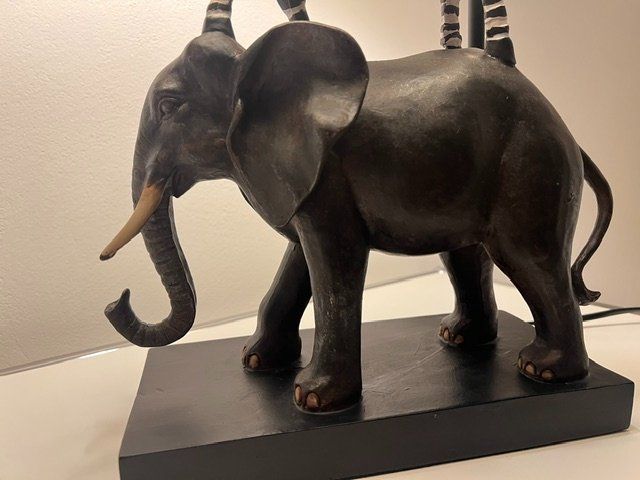 Lampade: Tischleuchte Safari "Löwe, Zebra, Elefant" – Nuovo (secondo la descrizione) da Egg b. Zürich venduto da GiorgioCavallo 2