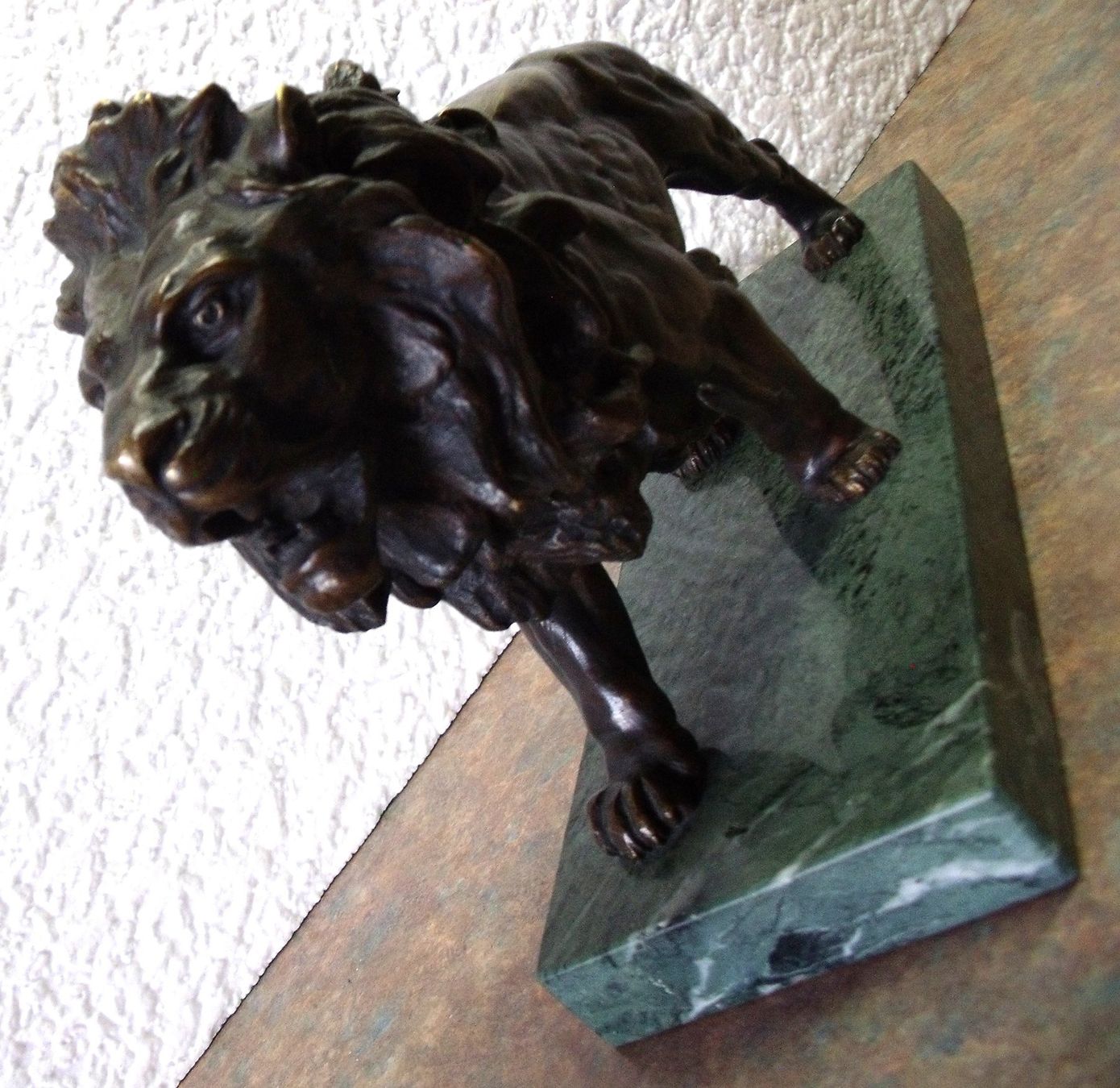 Statuette: BRONZE LÖWE GEPUNZT "MARTIN" – Usato da Neuenegg venduto da Holzli2 6