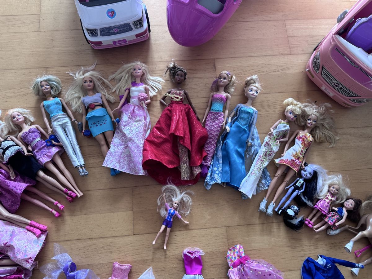 Jouets: Grosses Barbieset – D'occasion à Röthenbach Hbsee par sacaro82