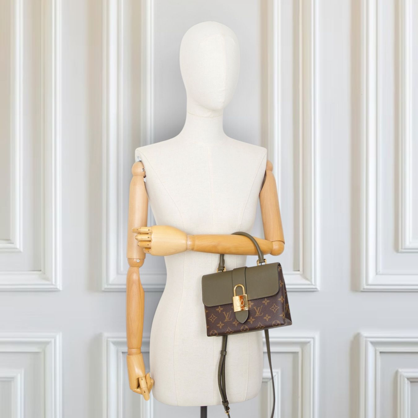 Louis Vuitton Borse da donna: Louis Vuitton Locky BB Two-way Monogram khaki – Usato da Binningen venduto da Designerlabels 2