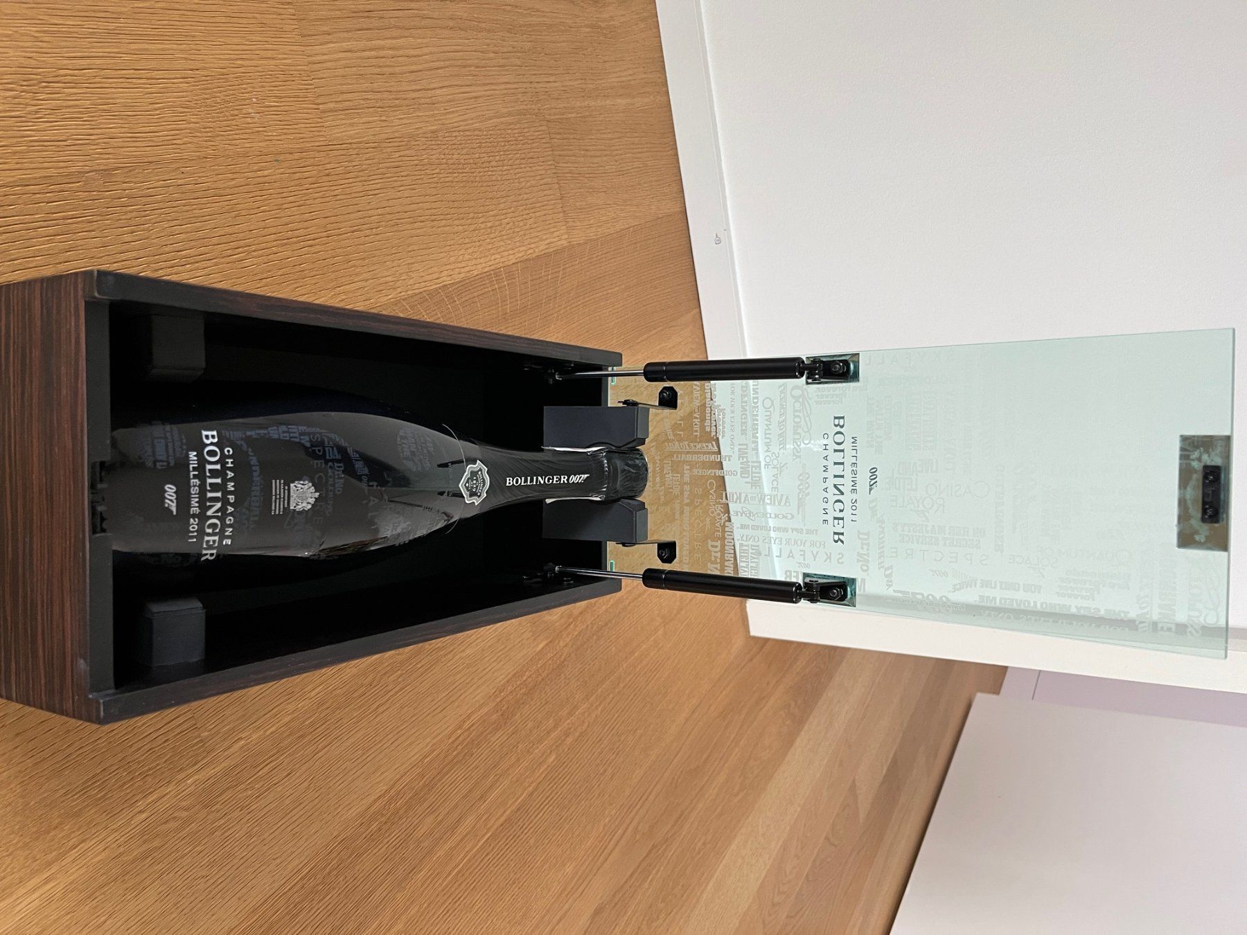Vino: Bollinger 007 Limited Edition 2011 ungeöffnet – Nuovo (secondo la descrizione) da Basel venduto da ollo75 1