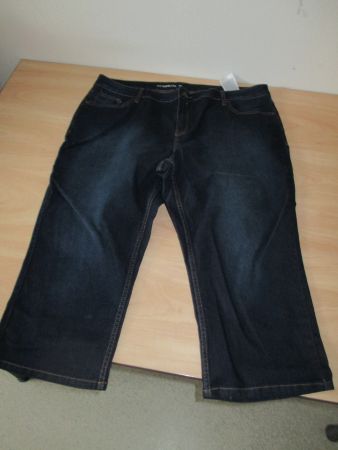 Leichte Sommer Capri Leg Stretch Jeans Gr.46 Neu