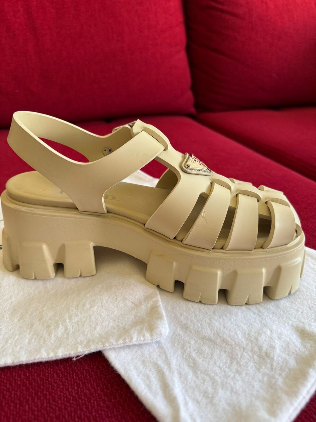 Prada Scarpe da donna: PRADA - Rubber Monolith Sandale – Usato da Reinach BL venduto da Yugi-Cards 2