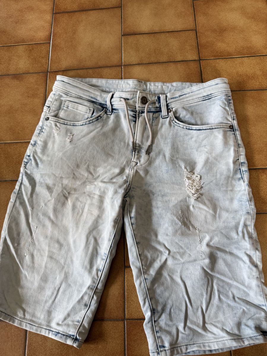 Jeans: Short en jean d'été, taille 33 Doryan – Neu (gemäss Beschreibung) aus Veyrier von kimedovapa