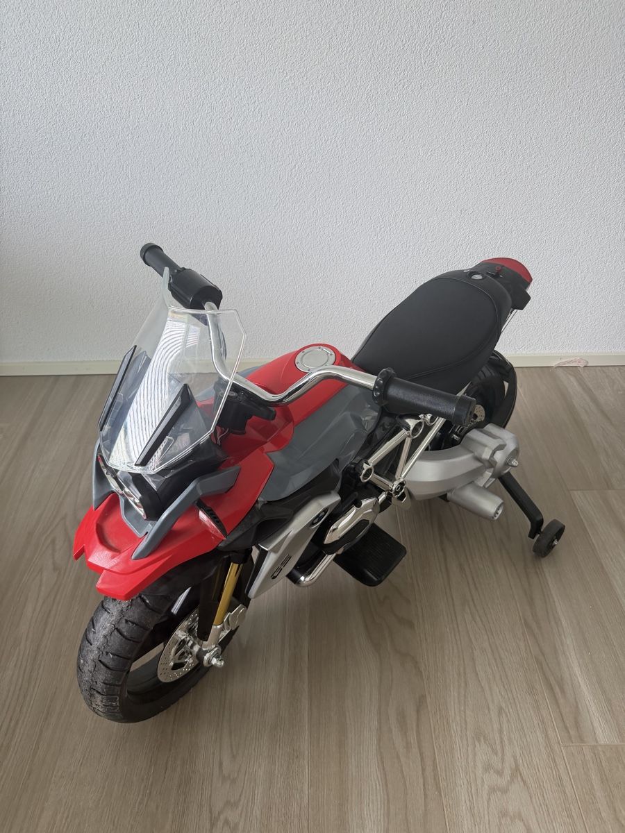 BMW Veicoli per bambini: Kinder Elektro Motorrad BMW GS rot – Usato da Reinach AG venduto da gin_kdm8