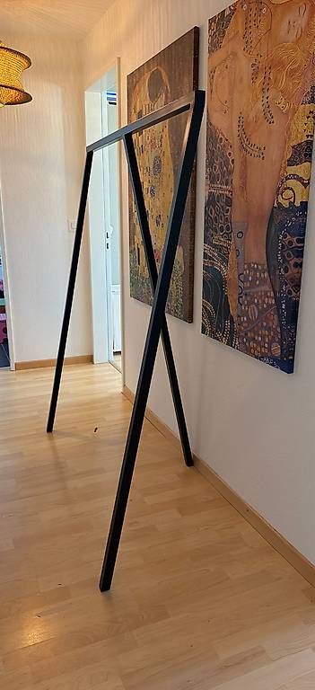 Garderobe: HAY Loop Stand Garderobe – Gebraucht aus Rotkreuz von celschoch