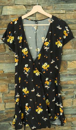 Kleid (Schnürkleid) Gr. 38 H&M