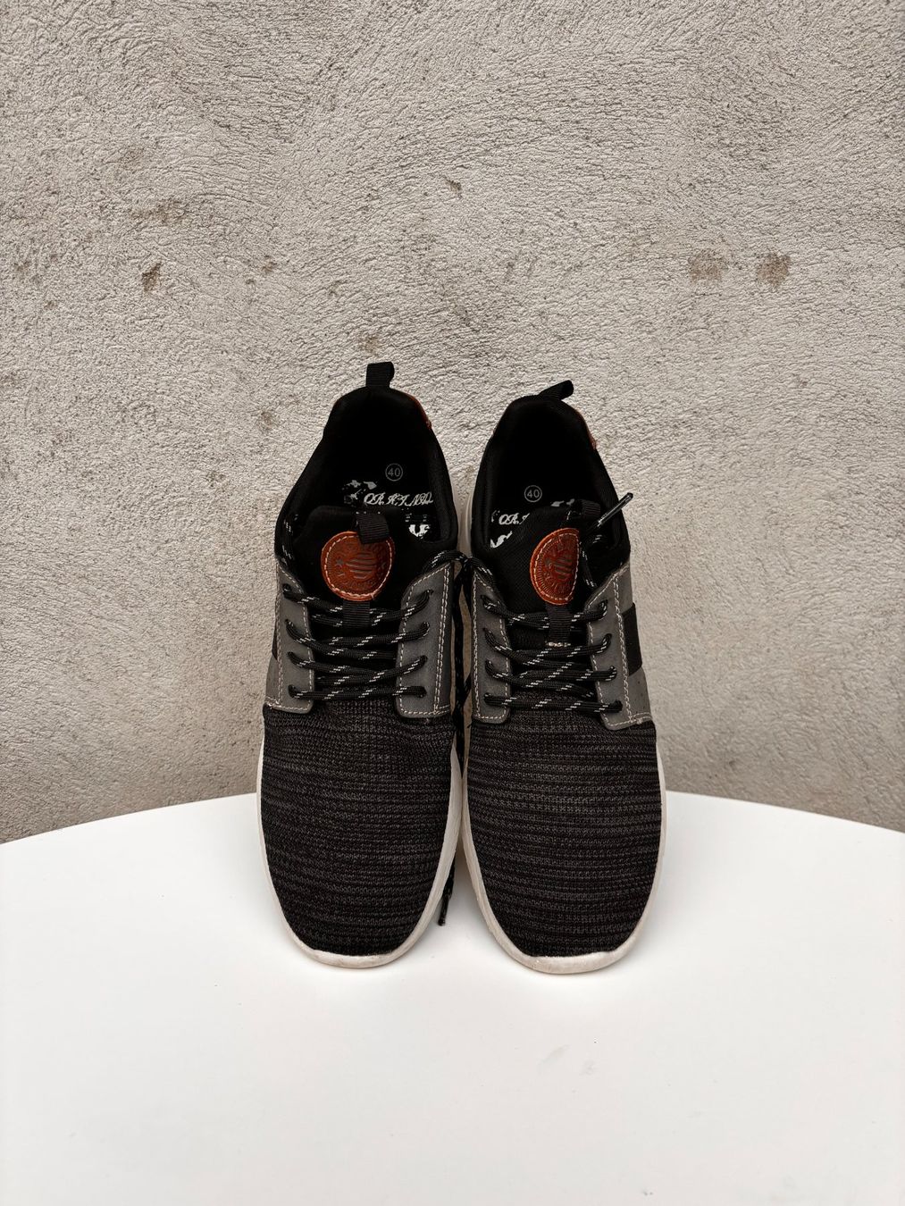 Scarpe da uomo: Sneakers der Grösse 40 – Usato da St. Niklaus VS venduto da np8_lsg2 1